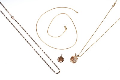 Lot 175 - Gold necklaces and pendants