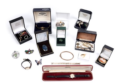 Lot 195 - Costume jewellery and wristwatches including: a lady's 9ct gold cased Majex watch