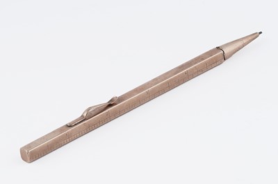 Lot 260 - A George V 9ct gold pencil and rule combined