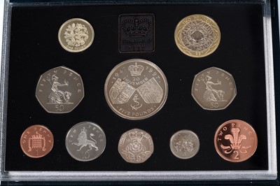 Lot 75 - A collection of Royal Mint coin sets