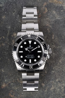 Lot 416 - Rolex Oyster Perpetual Submariner: a stainless steel superlative chronometer wristwatch