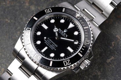 Lot 416 - Rolex Oyster Perpetual Submariner: a stainless steel superlative chronometer wristwatch