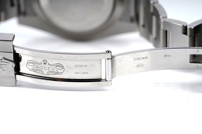 Lot 416 - Rolex Oyster Perpetual Submariner: a stainless steel superlative chronometer wristwatch