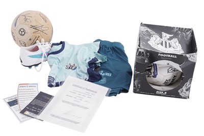 Lot 325 - A collection of signed Newcastle United Football Club items
