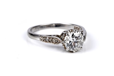 Lot 625 - A solitaire diamond ring