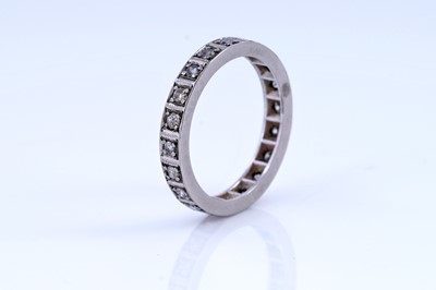 Lot 70 - A diamond eternity ring on white gold