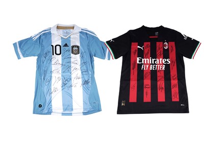Lot 326 - Two replica football shirts; and a selection of autographs