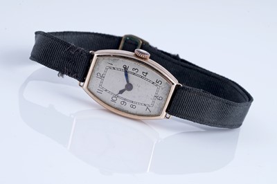 Lot 347 - A 1930's lady's 9ct rose gold cased cocktail watch