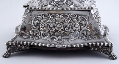 Lot 117 - Freedom of the Borough of Tynemouth casket presented to John Foster Spence