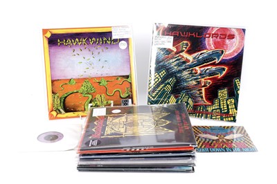 Lot 274 - Vinyl albums and singles – Hawkwind