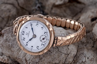 Lot 359 - A lady's 9ct gold Omega wristwatch