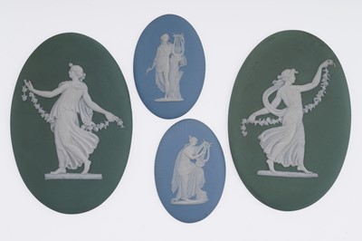Lot 879 - Two pairs of Wedgwood plaques