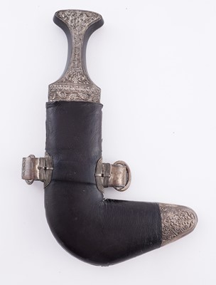 Lot 72 - A 20th Century Indo-Persian jambiya