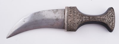 Lot 72 - A 20th Century Indo-Persian jambiya
