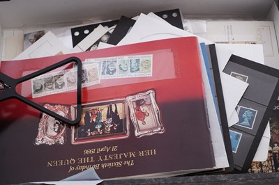 Lot 84 - A collection of British and World stamps