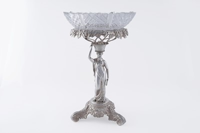 Lot 61 - A George IV silver dessert stand