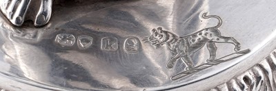 Lot 61 - A George IV silver dessert stand