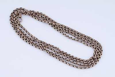 Lot 69 - A late 19th /early 20th Century lady's 9ct rose gold guard chain