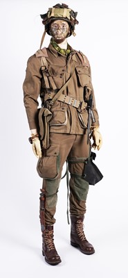 Lot 25 - US Airborne M1942 uniform with various fittings and accoutrements