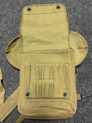 Lot 25 - US Airborne M1942 uniform with various fittings and accoutrements