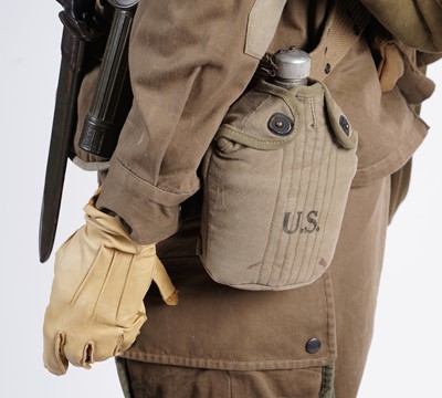 Lot 25 - US Airborne M1942 uniform with various fittings and accoutrements