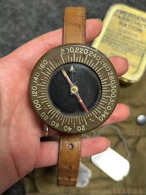 Lot 25 - US Airborne M1942 uniform with various fittings and accoutrements