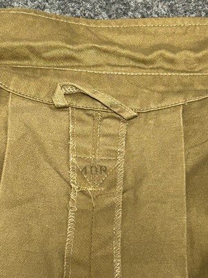 Lot 25 - US Airborne M1942 uniform with various fittings and accoutrements
