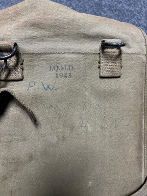 Lot 25 - US Airborne M1942 uniform with various fittings and accoutrements