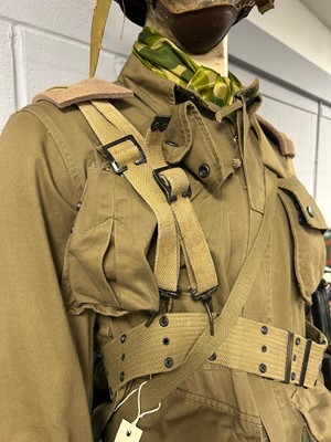Lot 25 - US Airborne M1942 uniform with various fittings and accoutrements