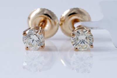 Lot 158 - A pair of Iliana diamond solitaire stud earrings