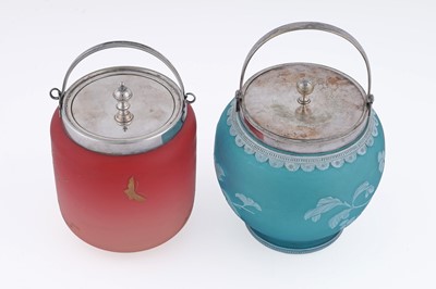 Lot 940 - Two Thomas Webb biscuit barrels