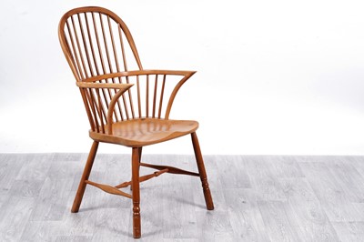 Lot 124 - A good quality modern ash and elm Windsor chair
