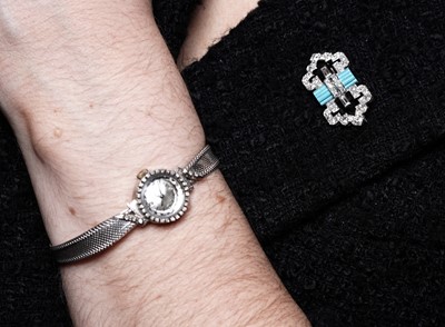 Lot 908 - A fine French Art Deco turquoise and diamond brooch