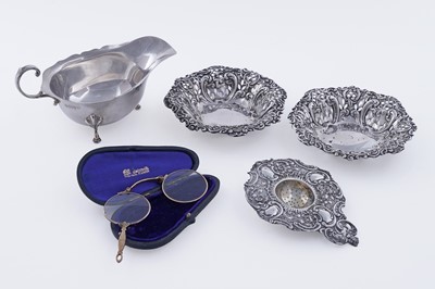 Lot 438 - Victorian and later silver; and a cased pair of gilt metal lorgnettes