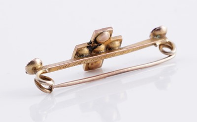 Lot 92 - British Red Cross and Nursing interest brooch