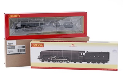 Lot 385 - A boxed, as new, Hornby 00-gauage model steam locomotive