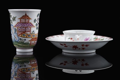 Lot 911 - A Du Paquier beaker and saucer
