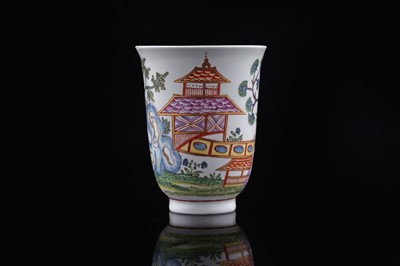 Lot 911 - A Du Paquier beaker and saucer