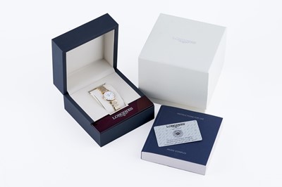 Lot 332 - A lady's Longines La Grande Classique wristwatch