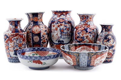 Lot 172 - A collection of seven 19th Century Japanese ‘Imari’ pattern vases and bowls