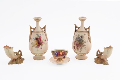Lot 233 - A collection of Royal Worcester