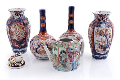 Lot 167 - Two pairs of Japanese Imari vases; and other items