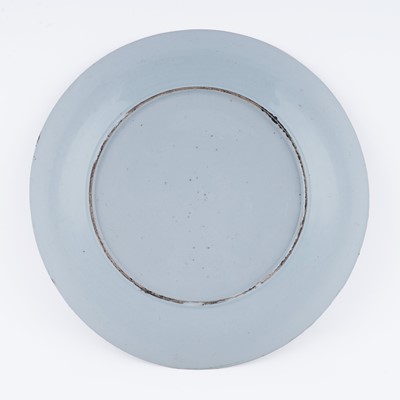 Lot 824 - A Chinese export dish