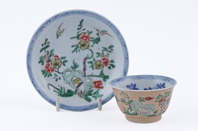 Lot 804 - Two Chinese tea bowls and saucers