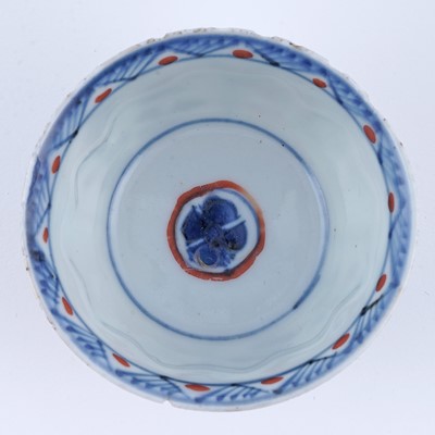 Lot 804 - Two Chinese tea bowls and saucers