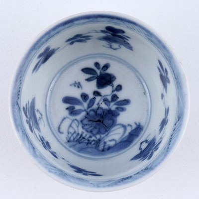 Lot 804 - Two Chinese tea bowls and saucers