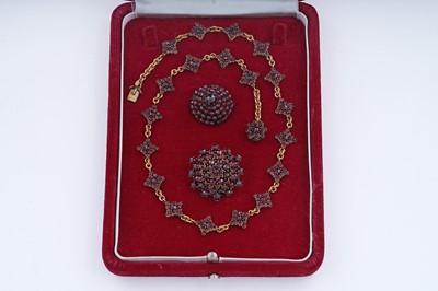 Lot 11 - Victorian and Edwardian costume jewellery