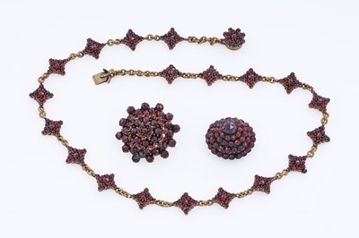 Lot 11 - Victorian and Edwardian costume jewellery