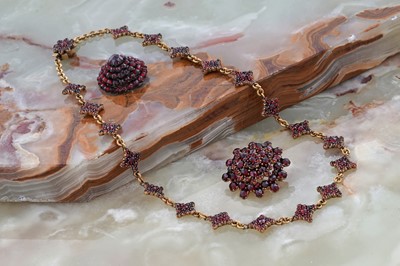 Lot 11 - Victorian and Edwardian costume jewellery