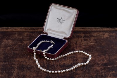 Lot 49 - An early 20th Century cultured pearl necklace